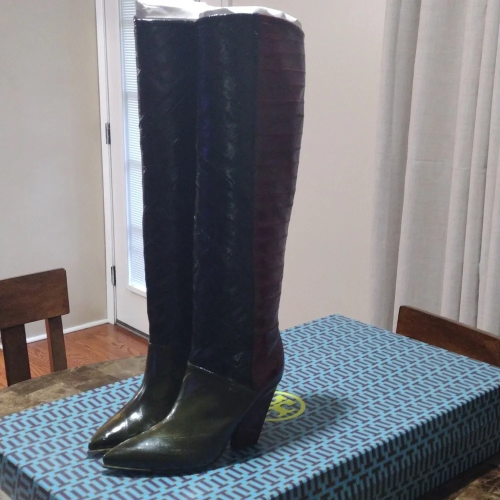 Tory Burch Boots